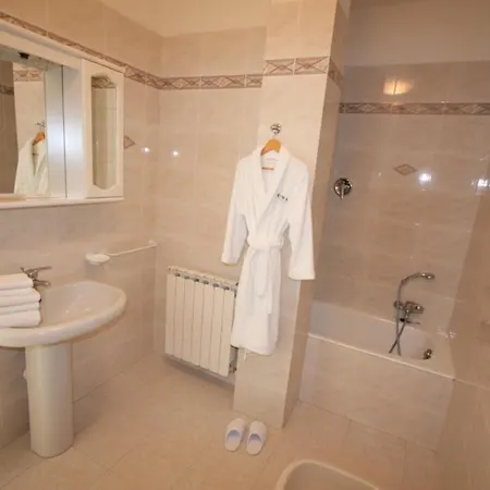 Il Giardino Sul Mare 公寓 因佩里亚